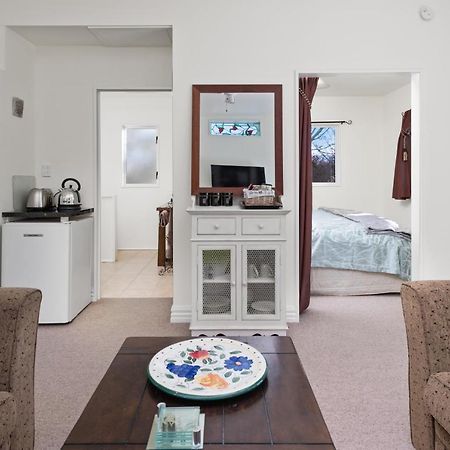 Brookhaven Cottage Renwick Luaran gambar