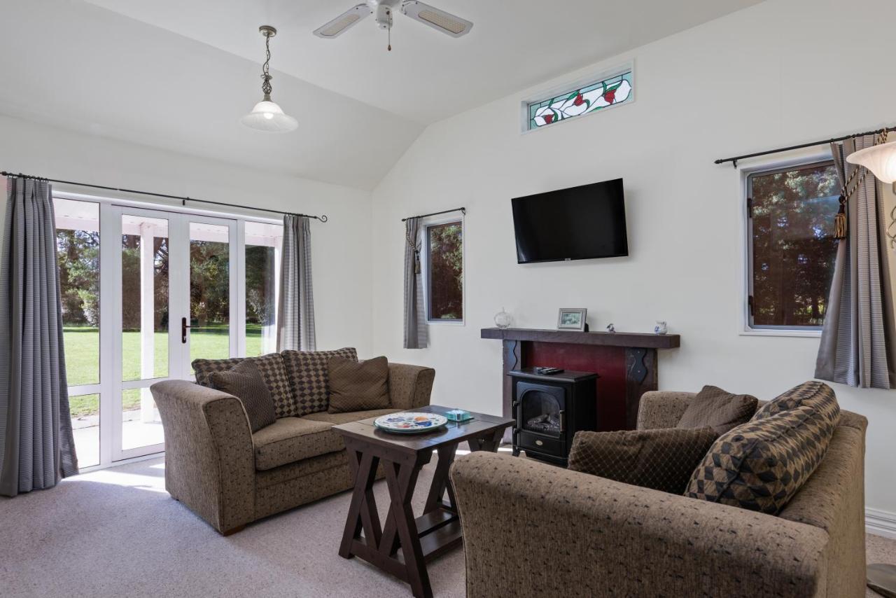 Brookhaven Cottage Renwick Luaran gambar